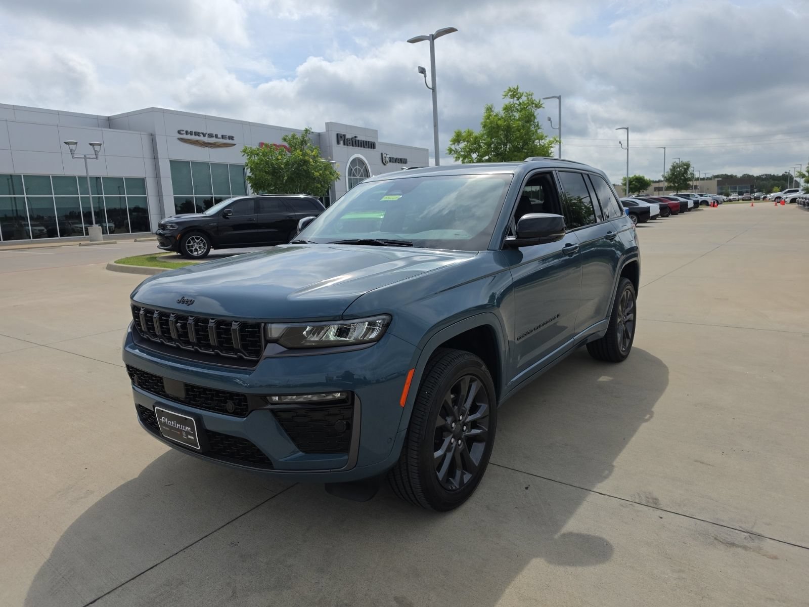 New 2026 Jeep Grand Cherokee Limited AWD/4WD image 9
