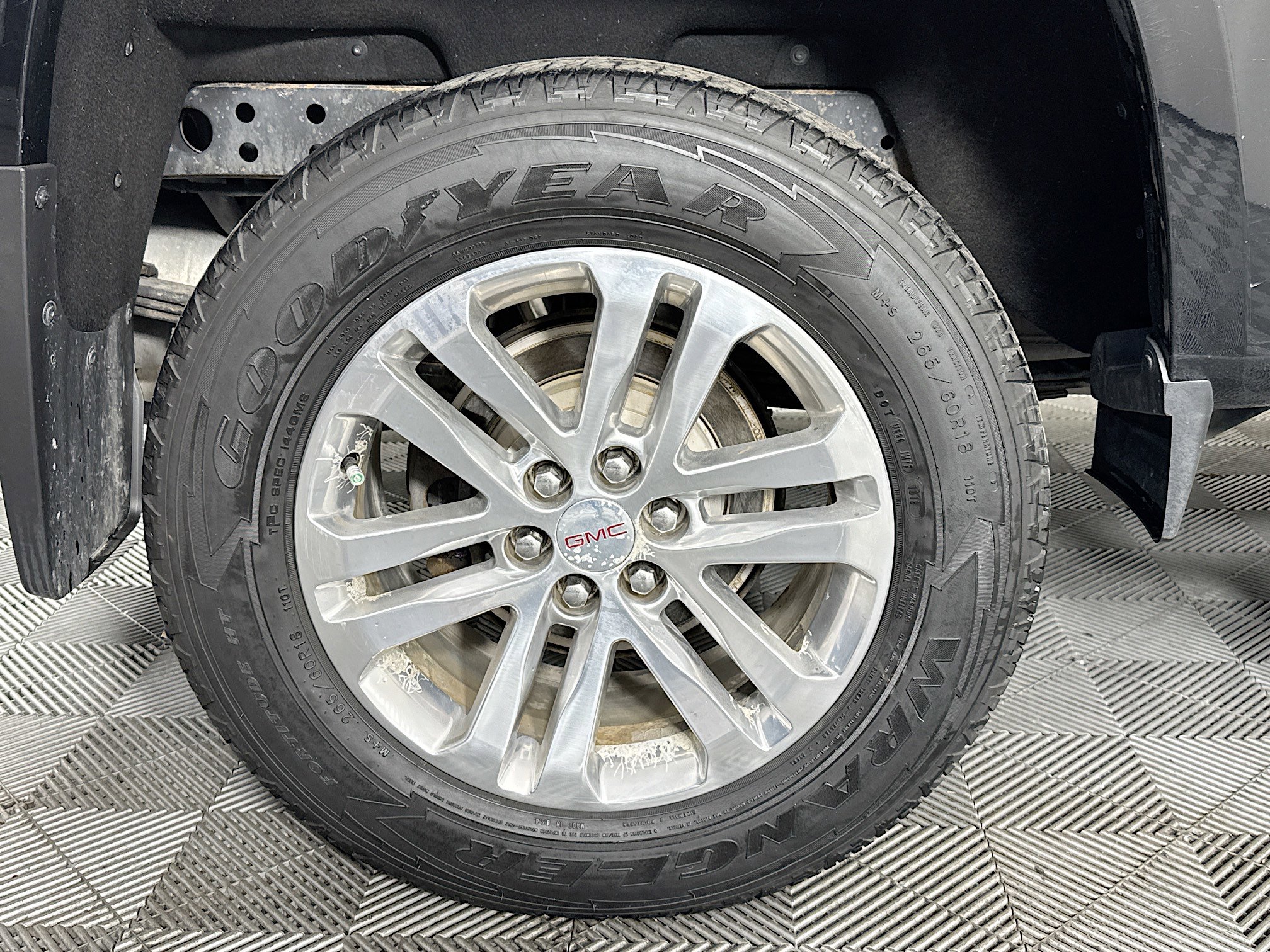 Used 2018 GMC Canyon SLT image 31