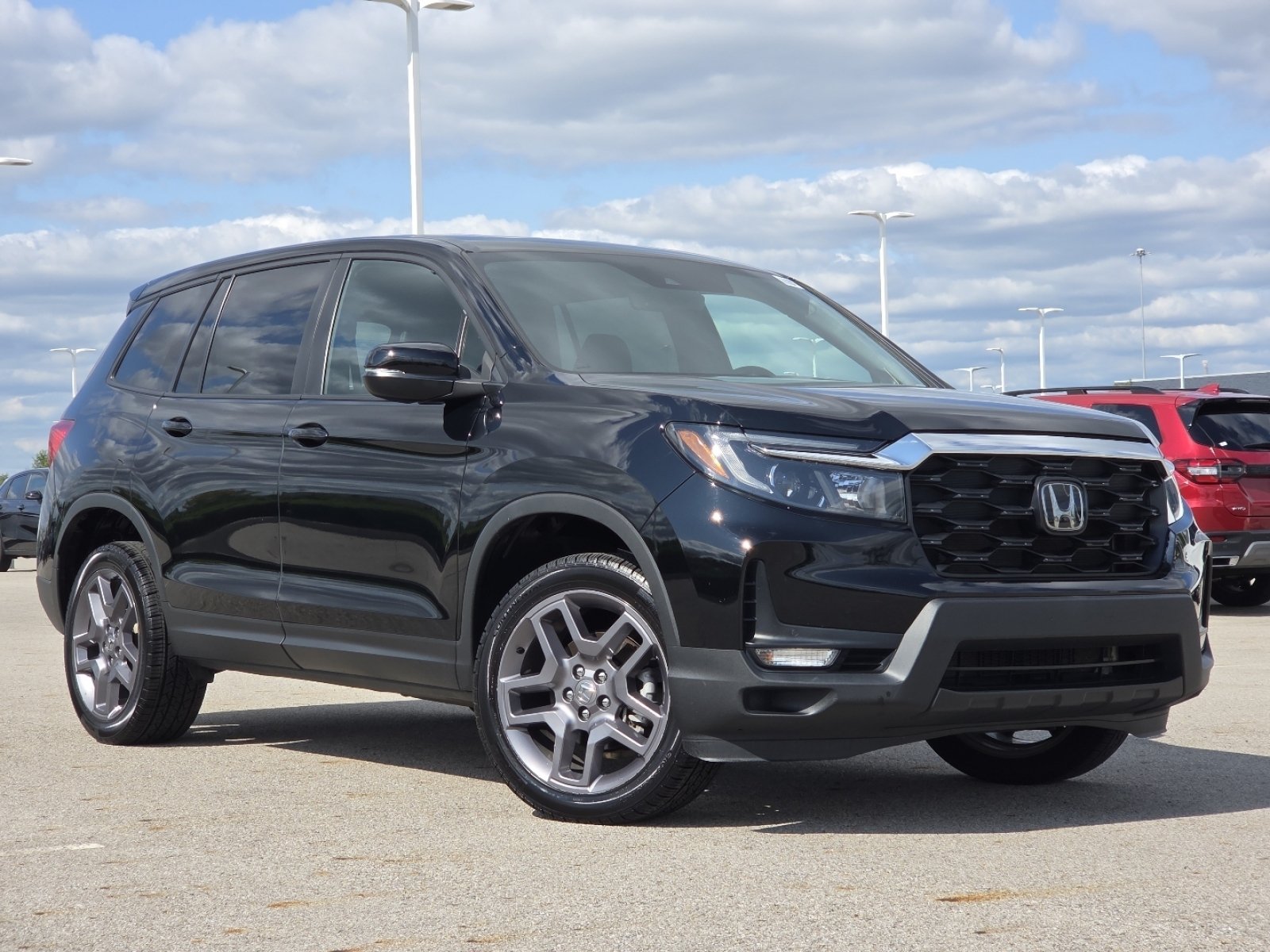 Used 2023 Honda Passport EX-L image 2