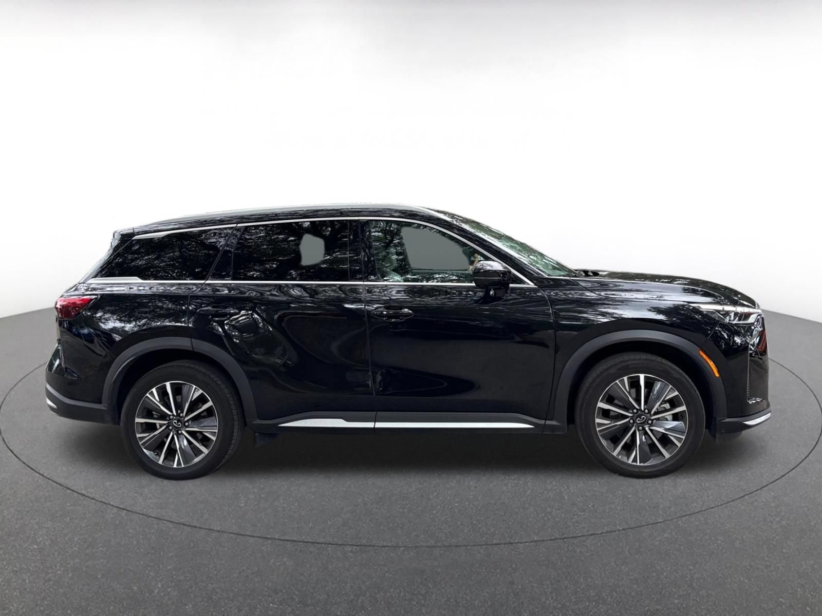 Used 2026 INFINITI QX60 Luxe FWD image 13