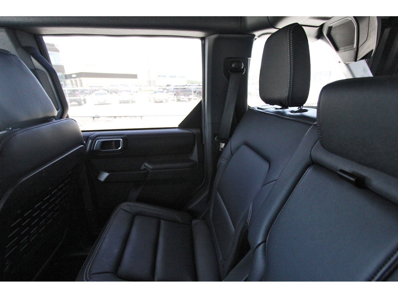 Used 2026 Ford Bronco Badlands AWD/4WD image 15