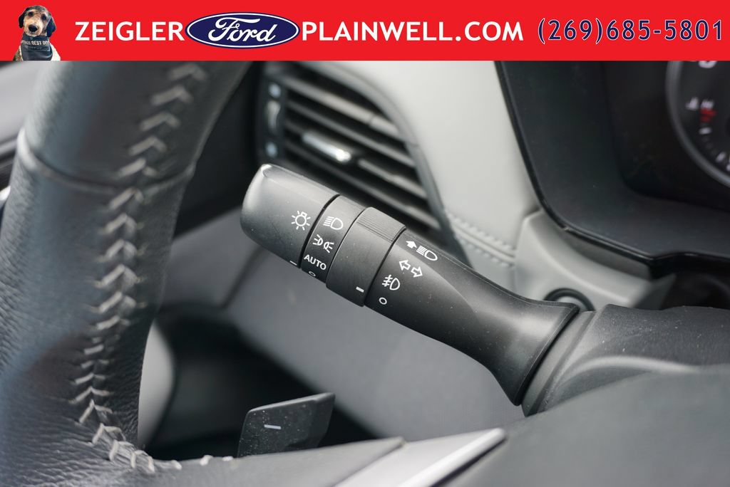 Used 2023 Subaru Outback Premium AWD/4WD image 24