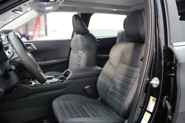 New 2026 Mitsubishi Outlander SE image 7