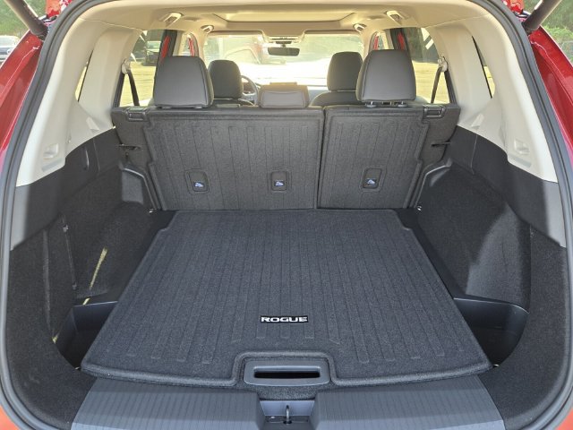 New 2026 Nissan Rogue Dark Armor FWD image 12