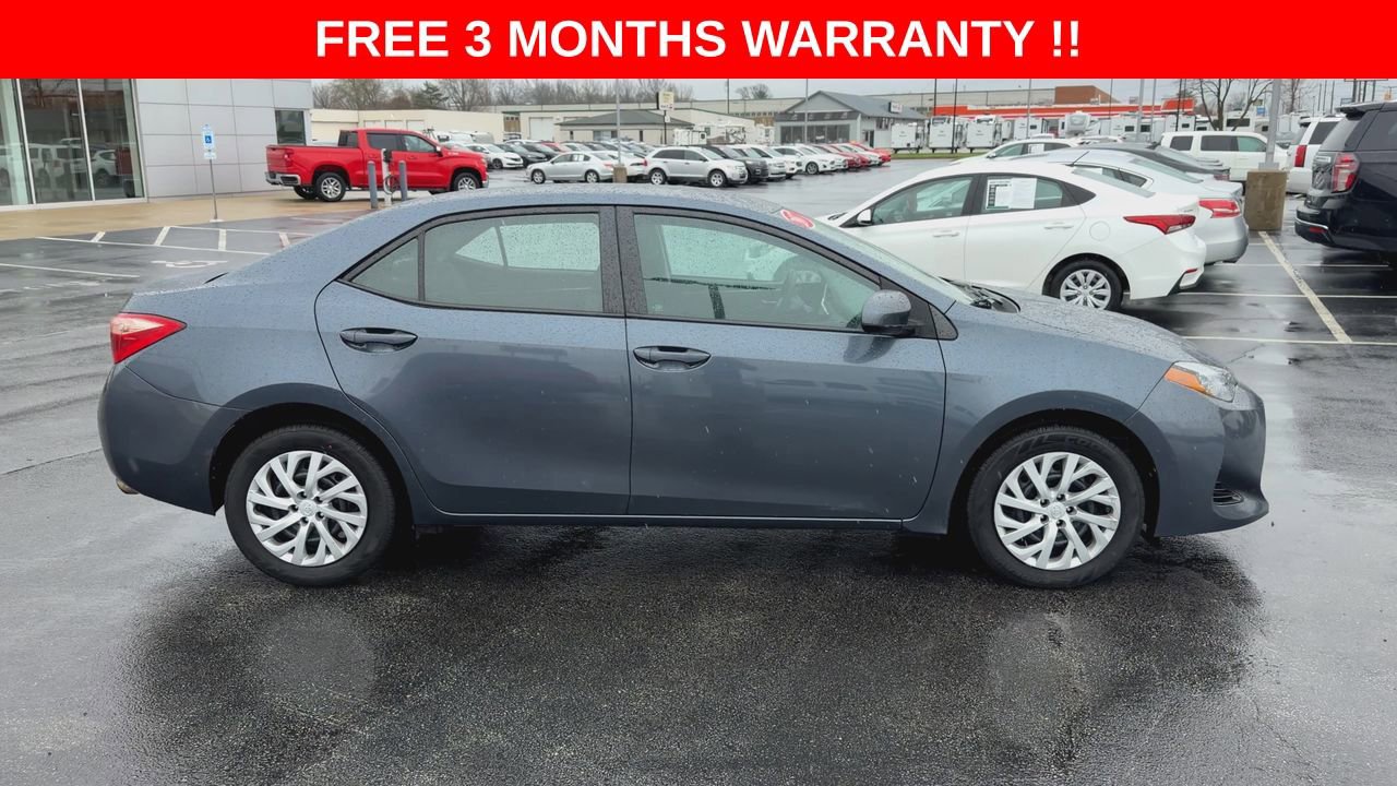 Used 2017 Toyota Corolla LE image 9