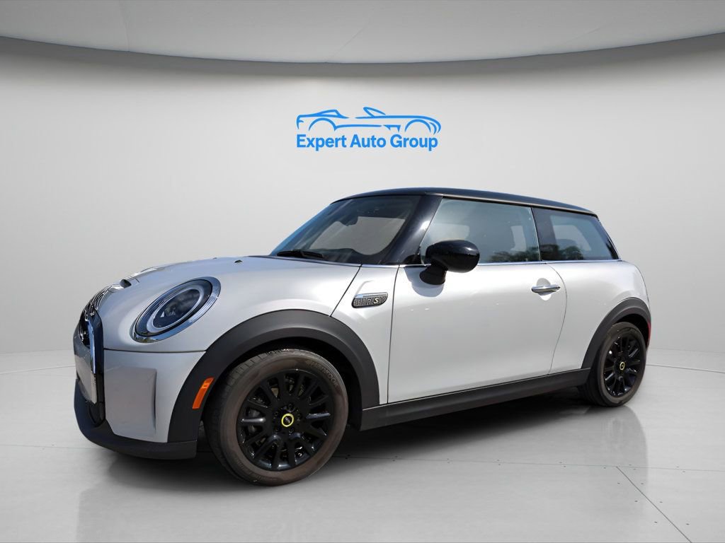 Used 2023 MINI Cooper SE image 4
