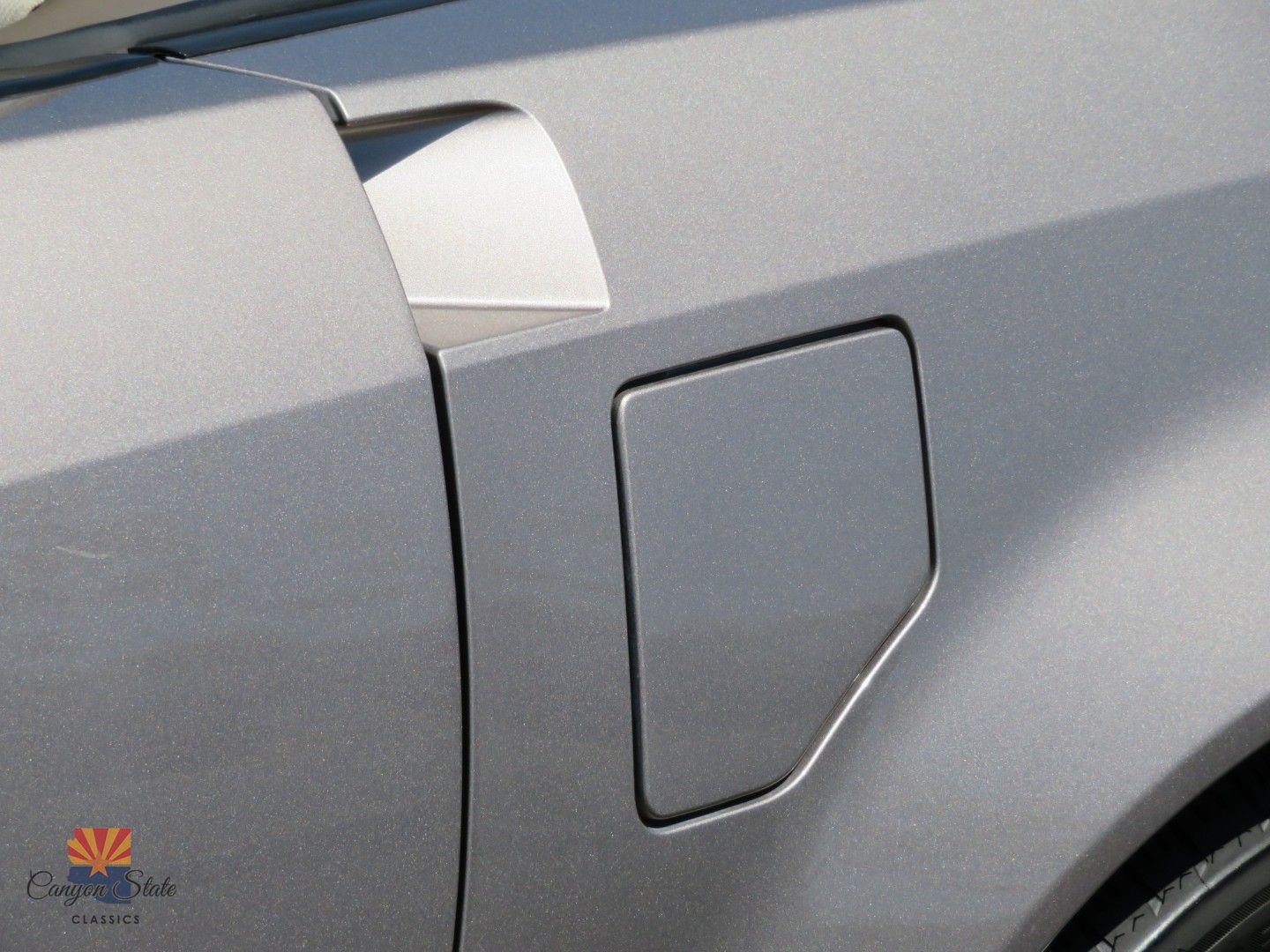 Used 2004 Cadillac XLR RWD image 28