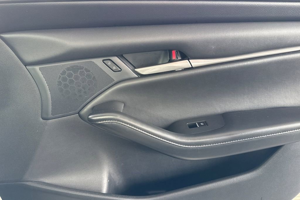 Used 2023 MAZDA MAZDA3 s image 25