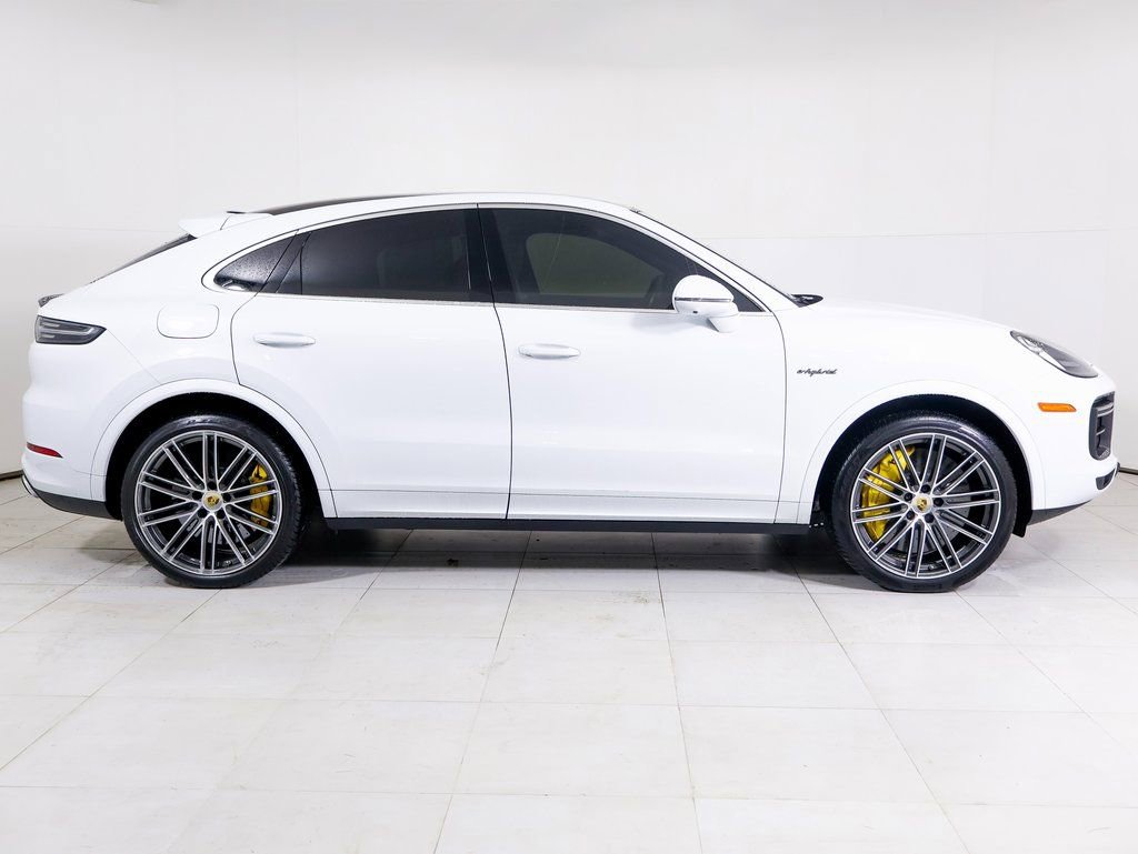 Certified 2023 Porsche Cayenne Turbo S image 26