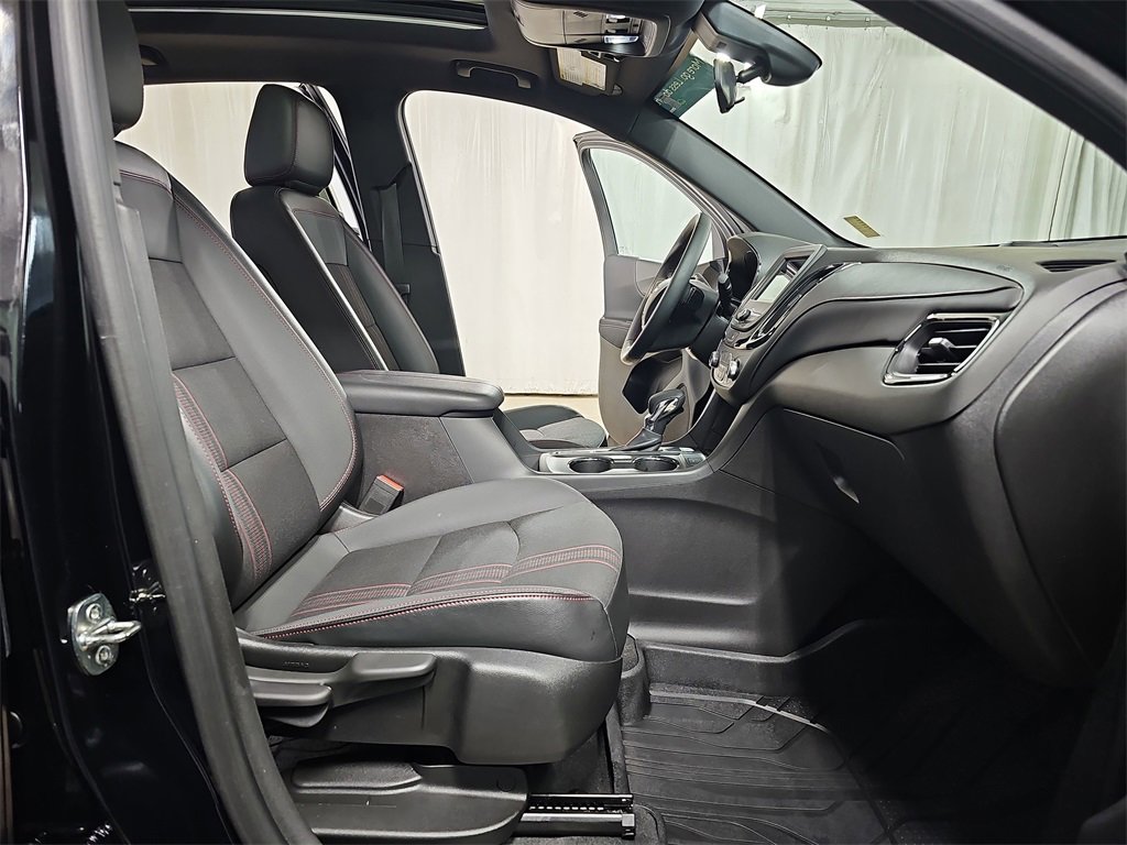 Certified 2023 Chevrolet Equinox RS w/ LPO, Floor Liner Package image 13