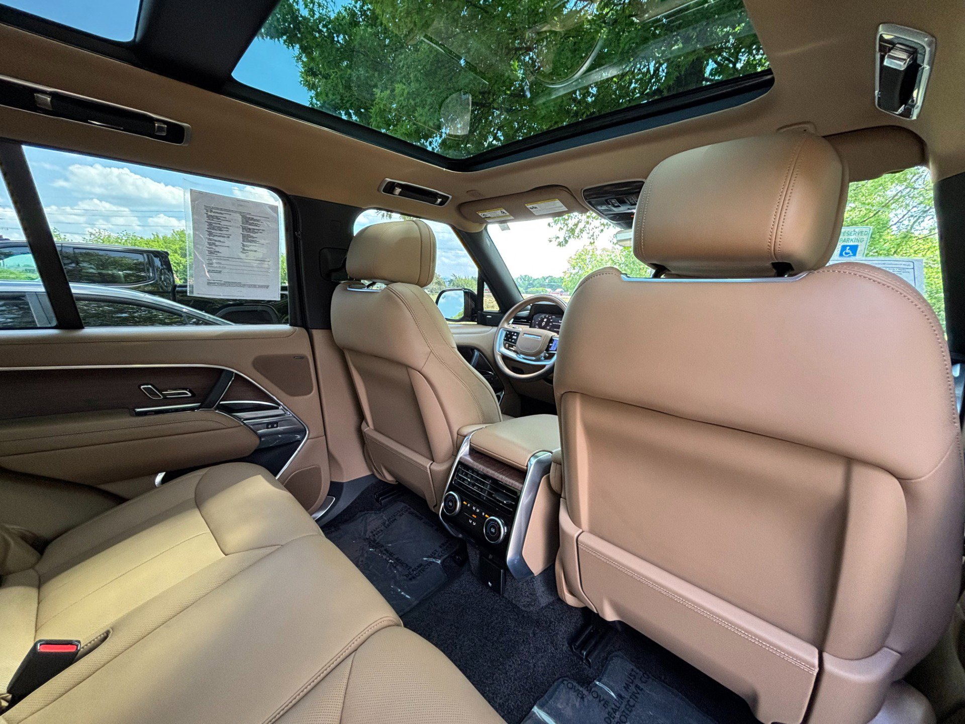 Used 2024 Land Rover Range Rover SE AWD/4WD image 36