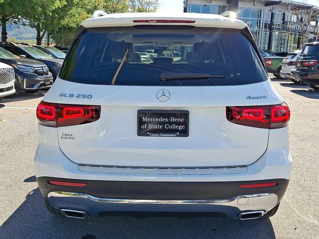Used 2022 Mercedes-Benz GLB 250 4MATIC image 9