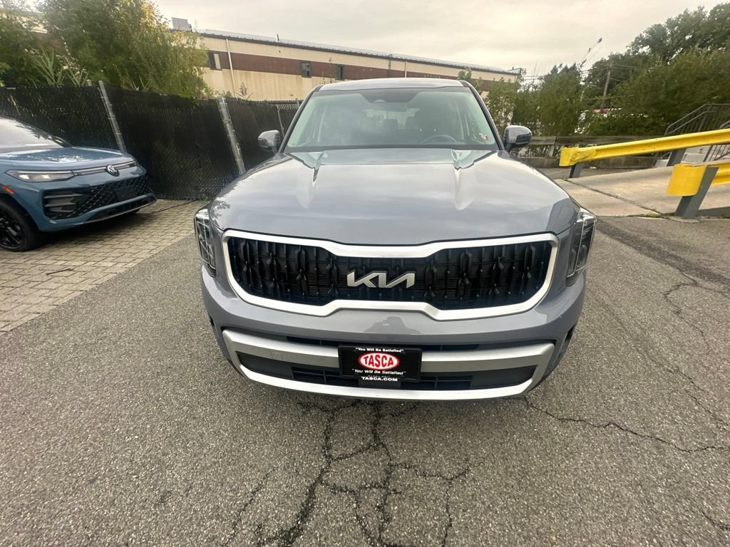 Used 2024 Kia Telluride LX AWD/4WD image 7