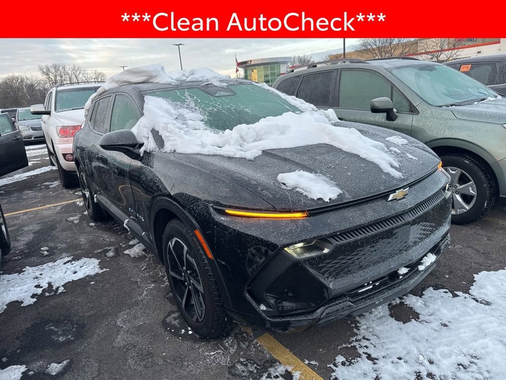 Used 2025 Chevrolet Equinox EV LT image 3