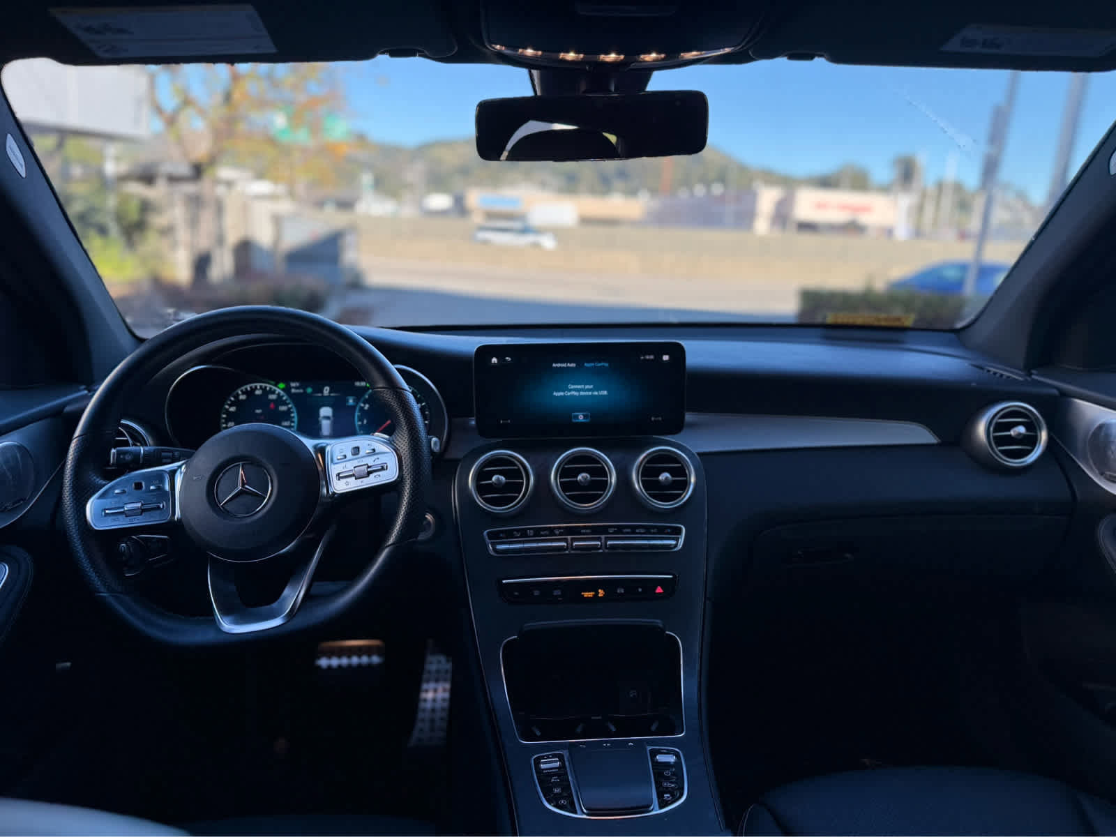 Used 2021 Mercedes-Benz GLC 300 4MATIC image 6