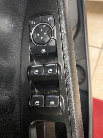 Used 2017 Ford Fusion Energi SE FWD image 15