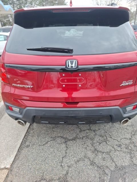 Used 2023 Honda Passport Elite image 8