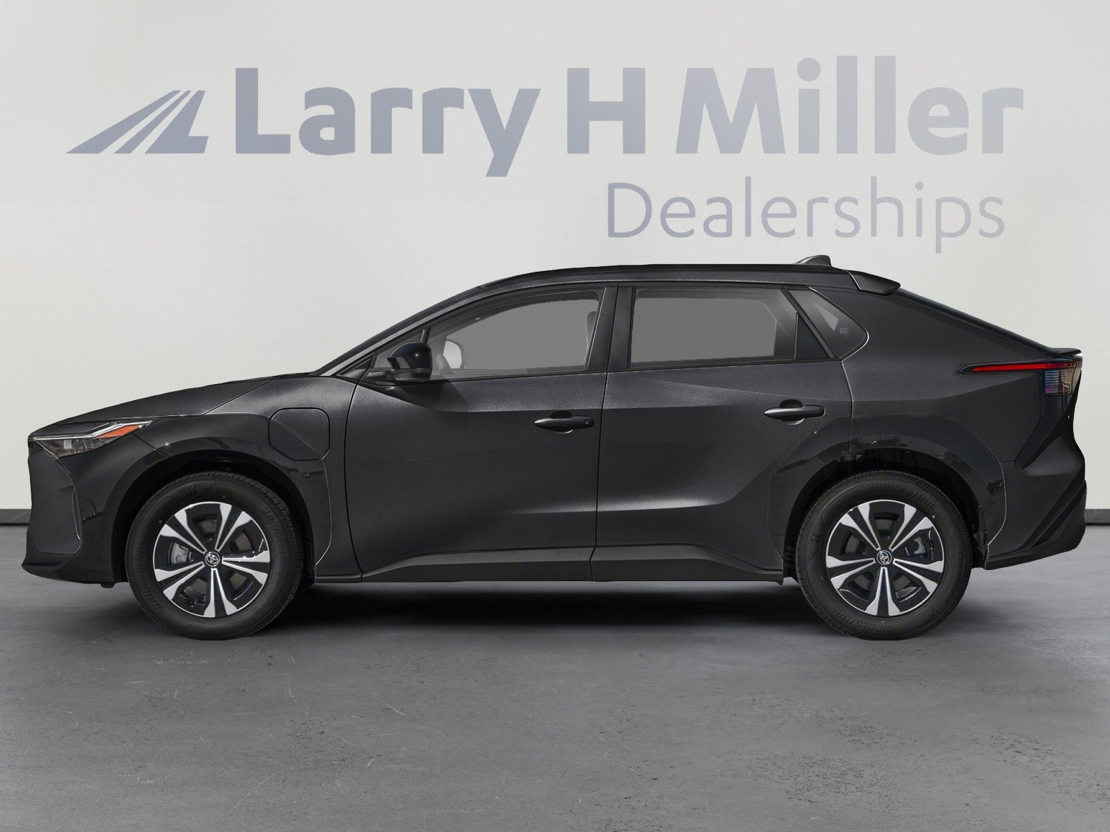 Used 2025 Toyota bZ4X AWD image 3