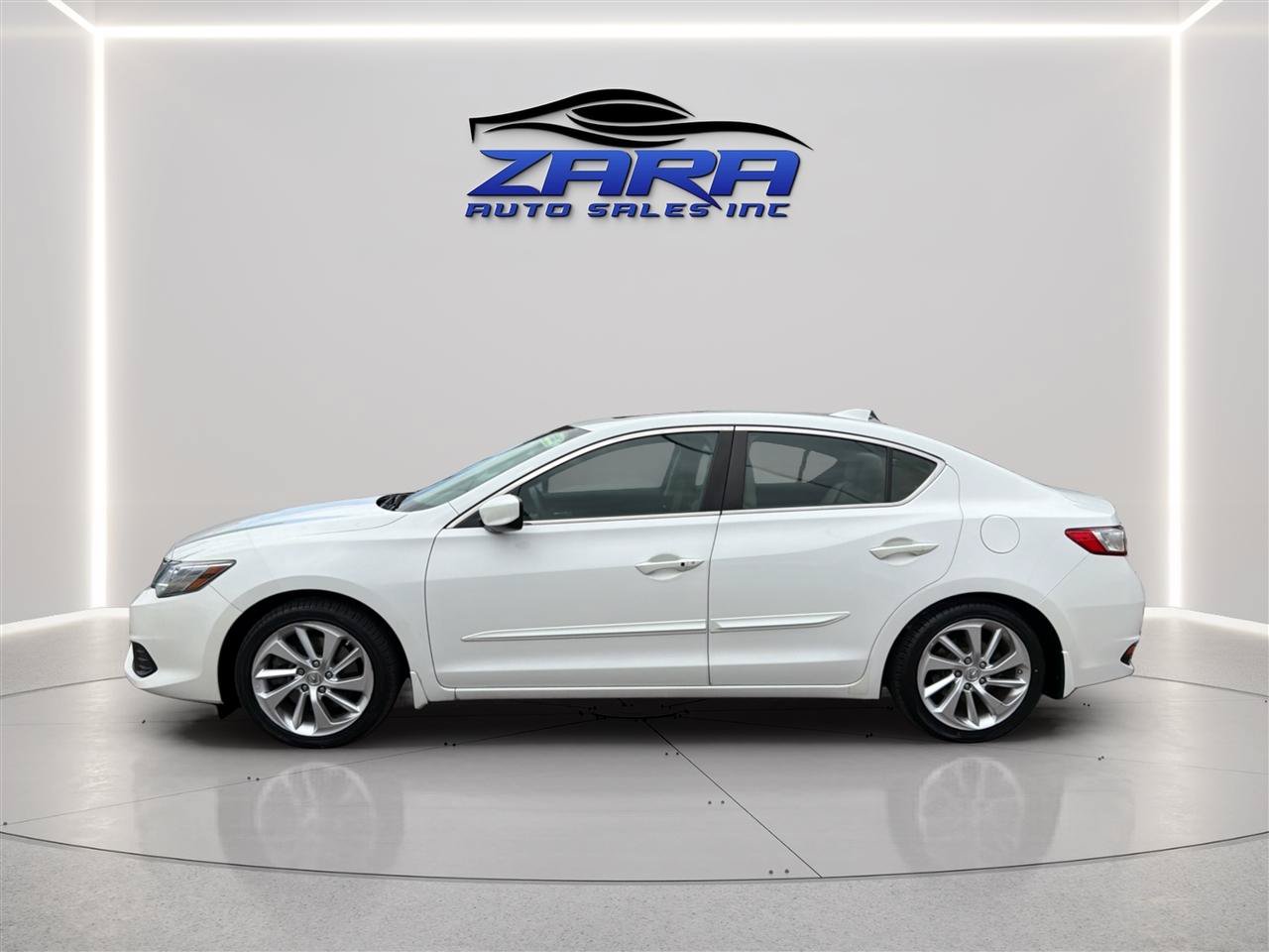 Used 2016 Acura ILX FWD image 4
