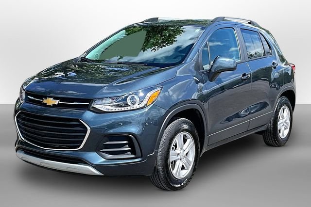 Used 2022 Chevrolet Trax LT w/ LT Convenience Package AWD/4WD image 3