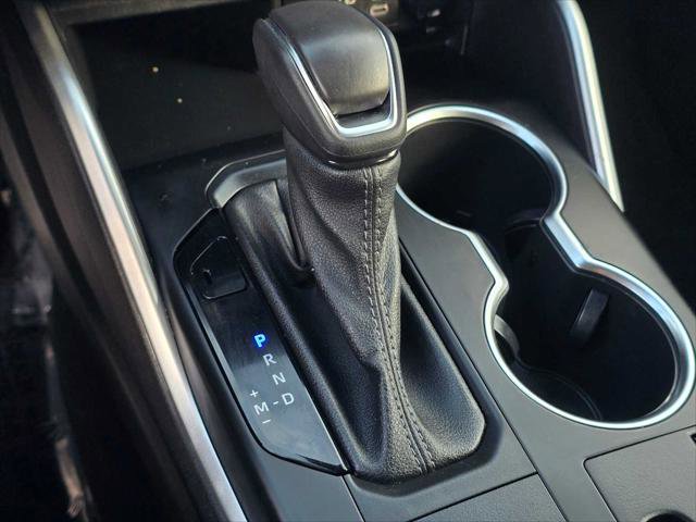 Used 2023 Toyota Highlander LE FWD image 35