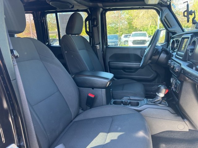 Used 2023 Jeep Wrangler Sport S image 13