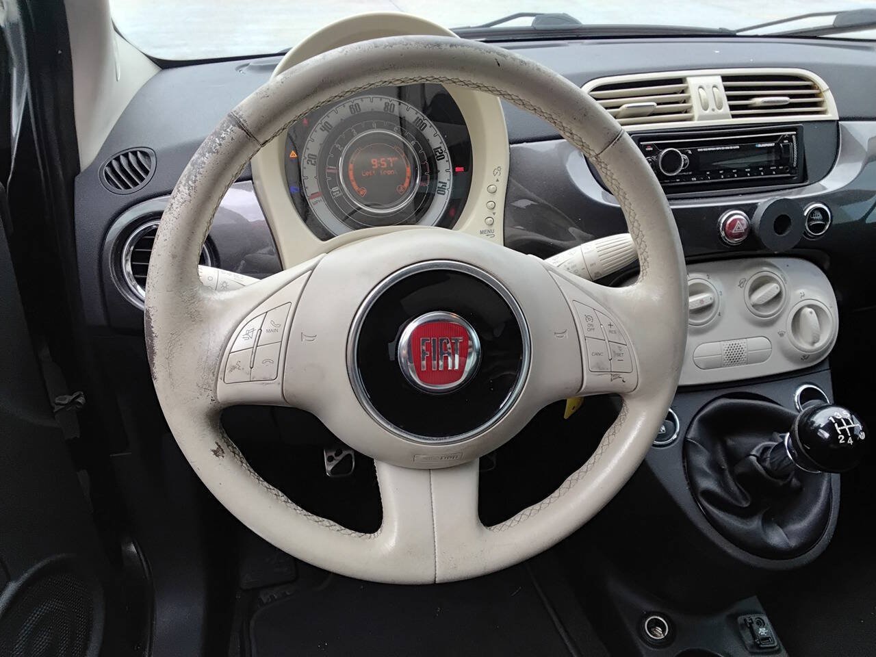 Used 2015 FIAT 500 Pop FWD image 6