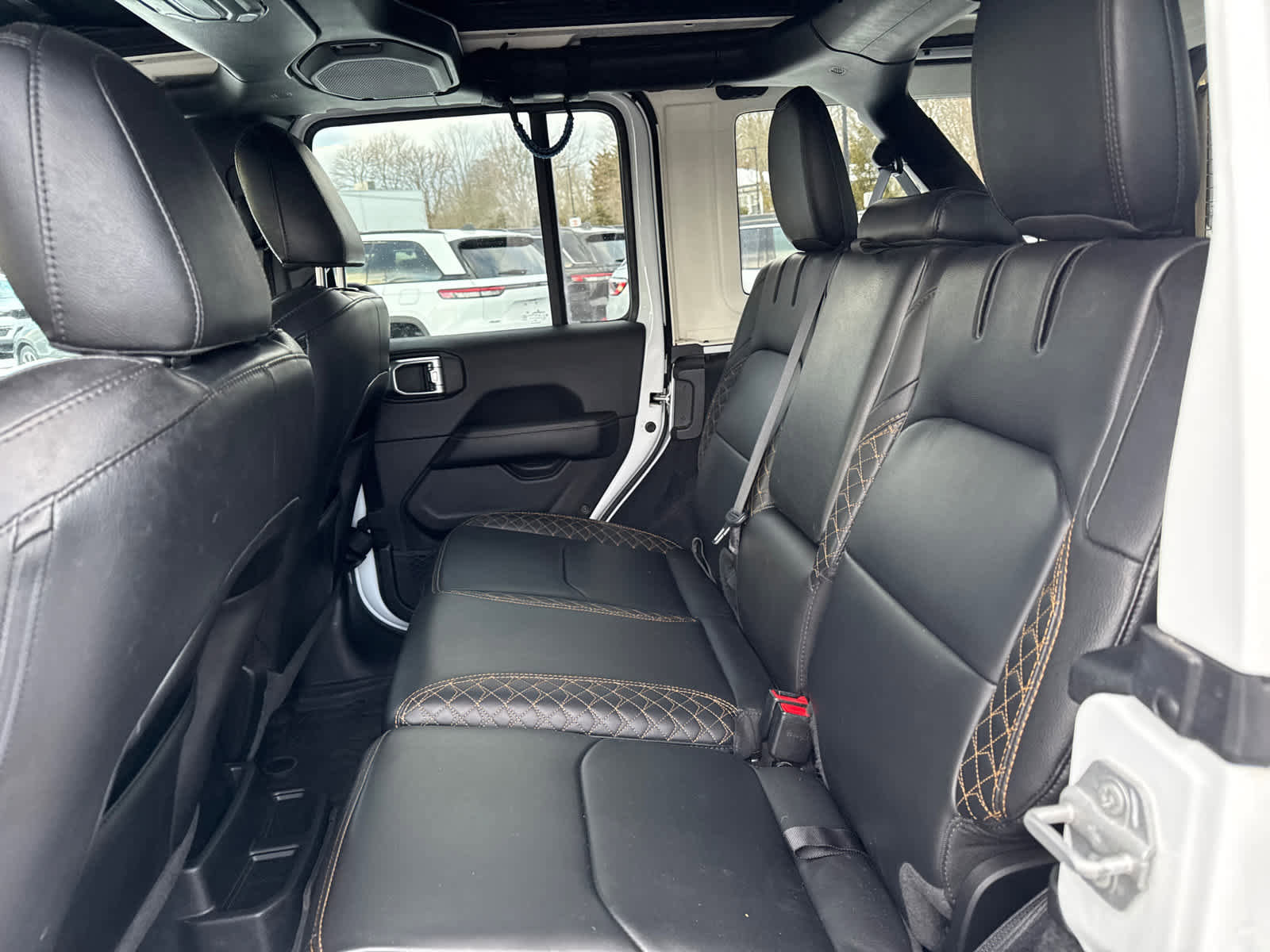 Used 2023 Jeep Wrangler Unlimited Sahara image 29