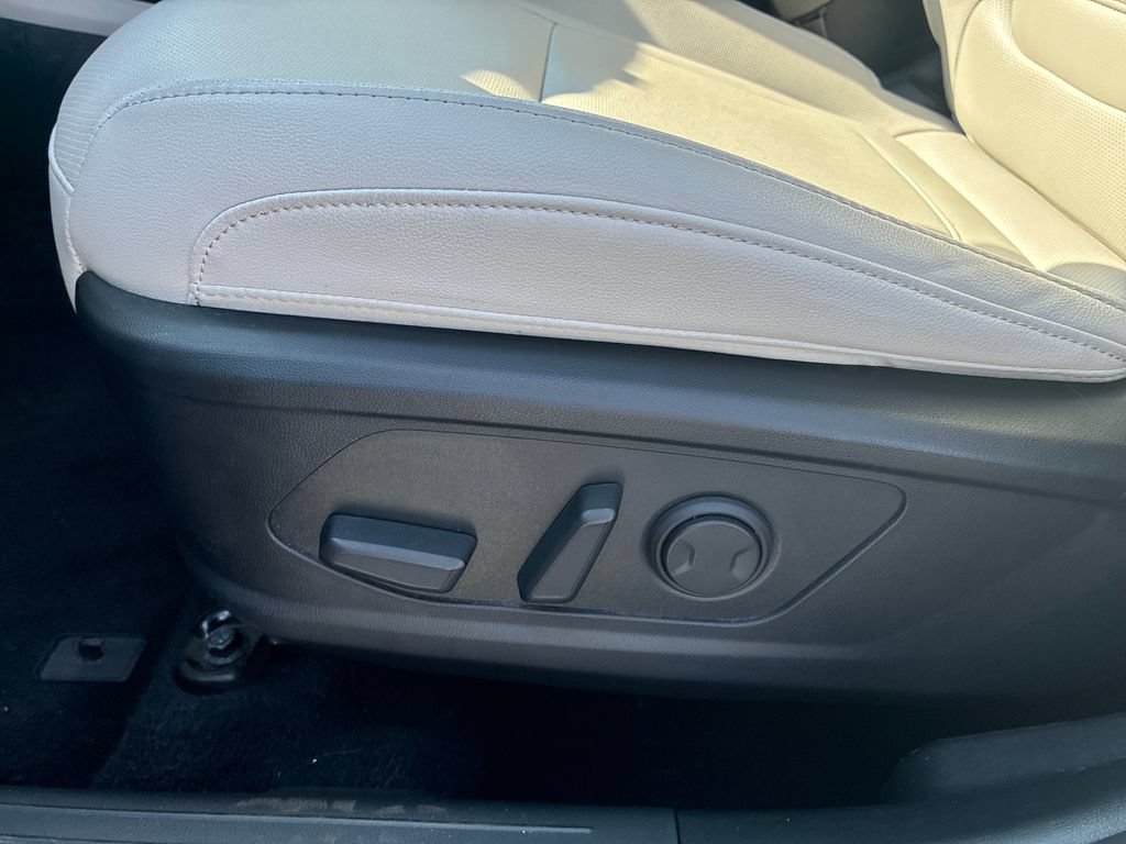 Used 2024 Hyundai Tucson SEL w/ Convenience Package AWD/4WD image 11