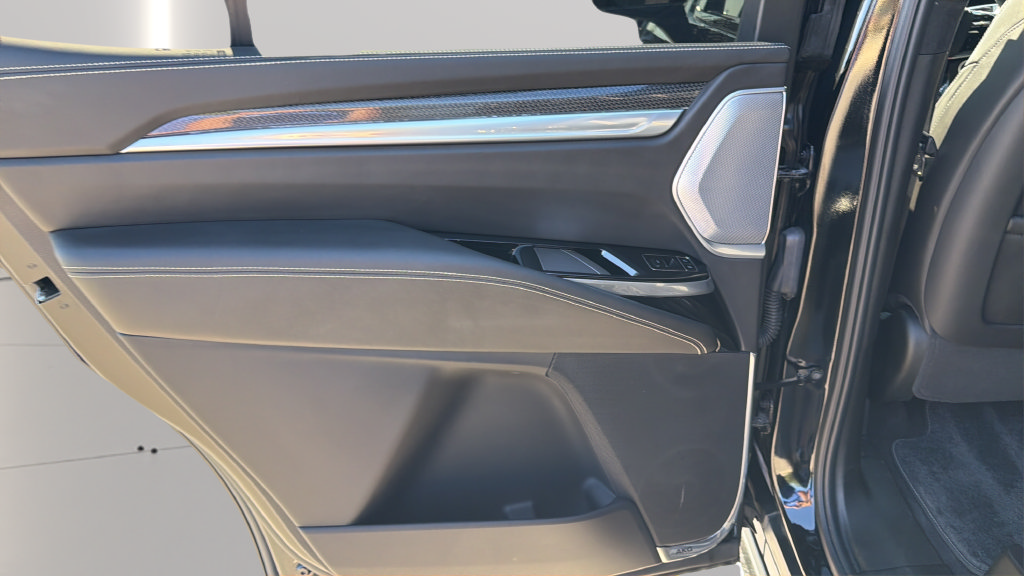 Certified 2025 Cadillac Escalade V AWD/4WD image 23