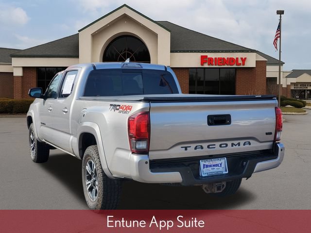 Used 2018 Toyota Tacoma TRD Sport w/ Technology Package AWD/4WD image 3