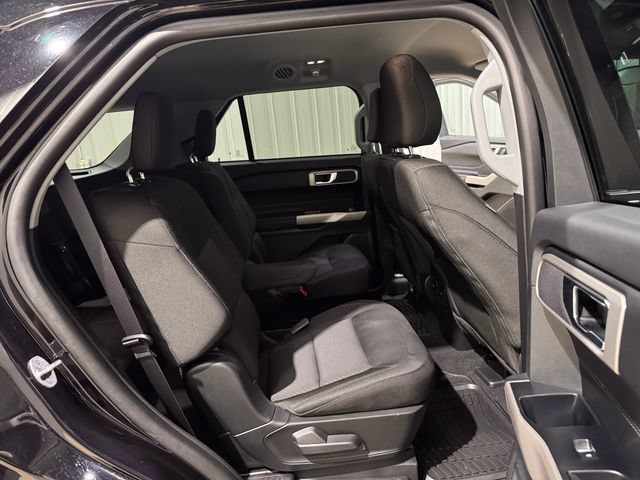 Used 2024 Ford Explorer XLT AWD/4WD image 27