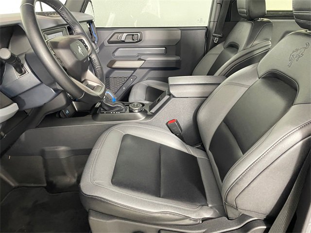 Used 2023 Ford Bronco Black Diamond w/ Sasquatch Package image 2
