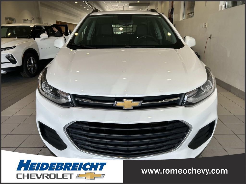 Certified 2022 Chevrolet Trax LT w/ LT Convenience Package image 36