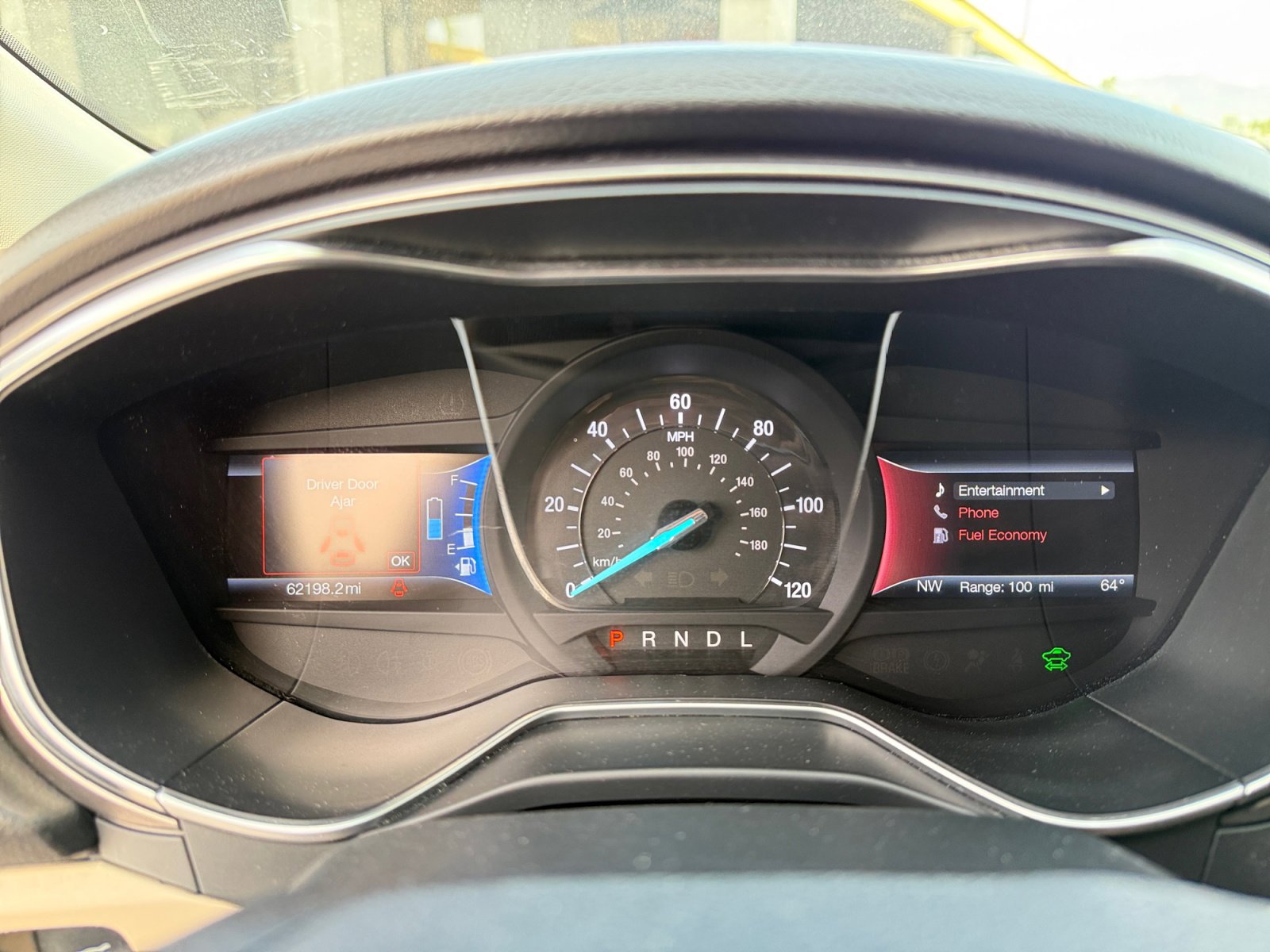 Used 2017 Ford Fusion SE image 24