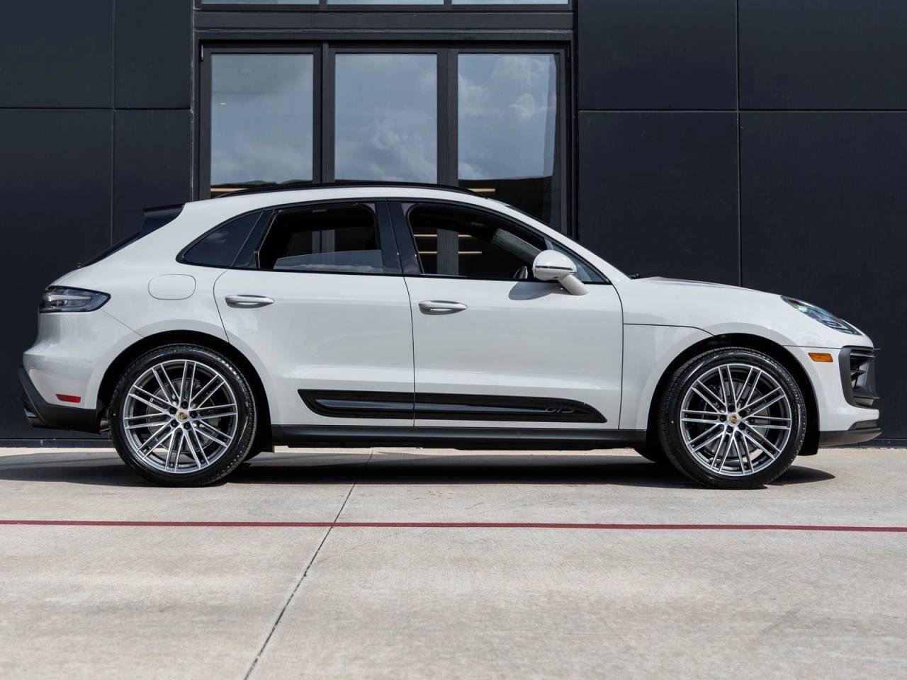 New 2026 Porsche Macan GTS image 61
