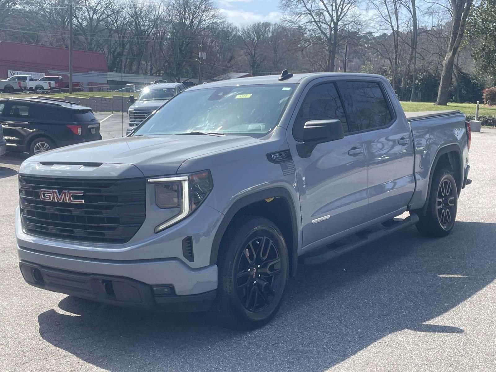 Used 2024 GMC Sierra 1500 Elevation image 10