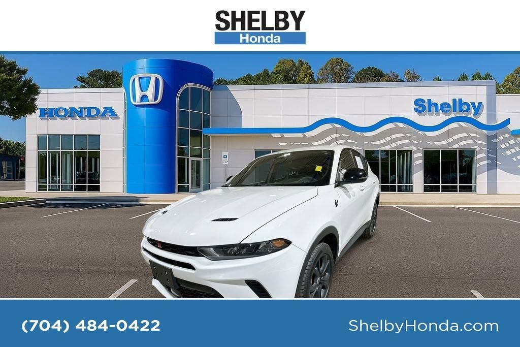 Used 2024 Dodge Hornet GT w/ GT Blacktop Package image 1