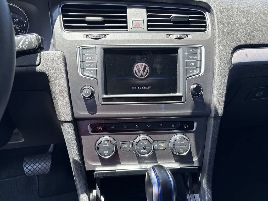 Used 2016 Volkswagen e-Golf SE FWD image 14