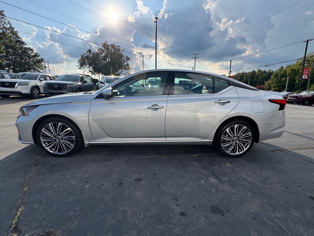 Certified 2024 Nissan Altima 2.5 SL AWD/4WD image 6