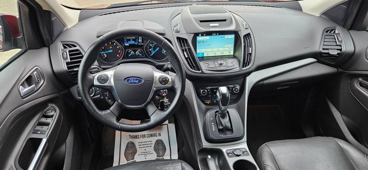 Used 2016 Ford Escape SE w/ SE Leather Comfort Package AWD/4WD image 9
