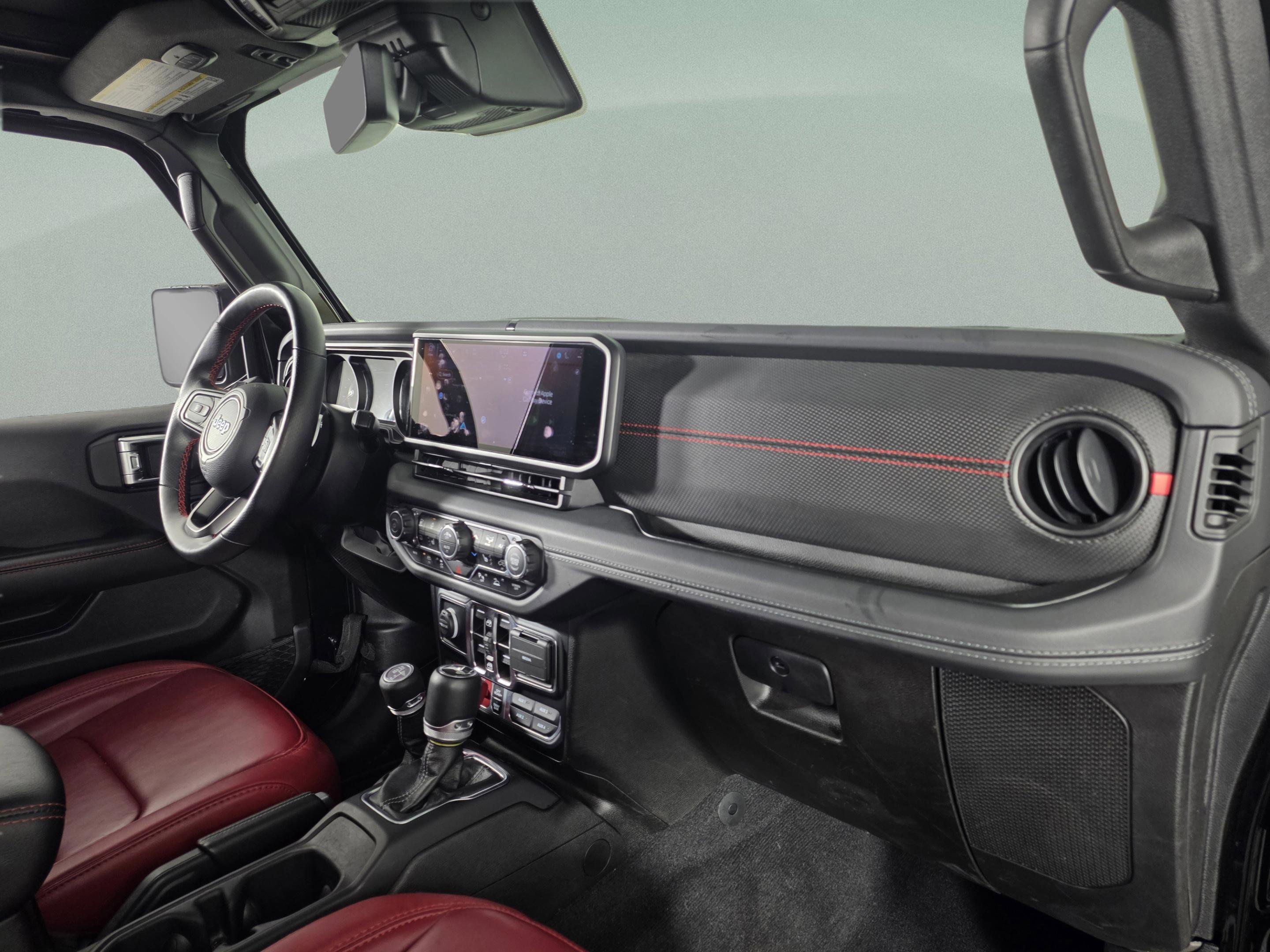 Used 2024 Jeep Wrangler Unlimited Rubicon 392 image 33