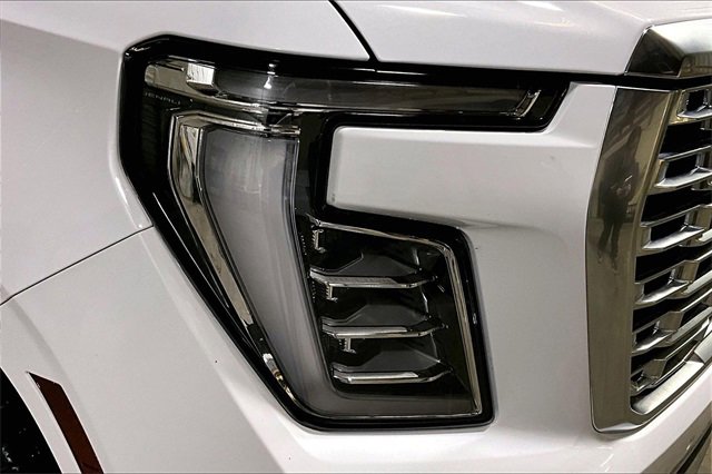 Certified 2025 GMC Yukon Denali image 4