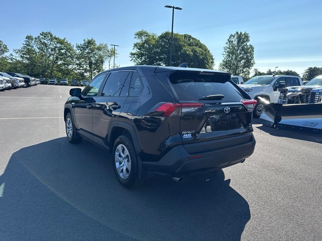 Used 2023 Toyota RAV4 LE AWD/4WD image 7