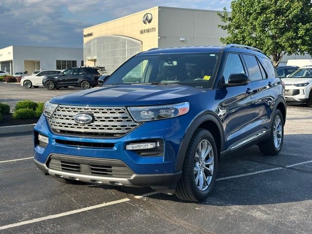 Used 2020 Ford Explorer Limited AWD/4WD image 3