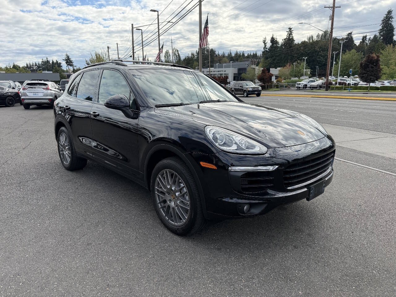 Used 2016 Porsche Cayenne S AWD/4WD image 8