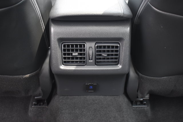 Used 2024 Toyota Camry XLE w/ Navigation Package AWD/4WD image 27