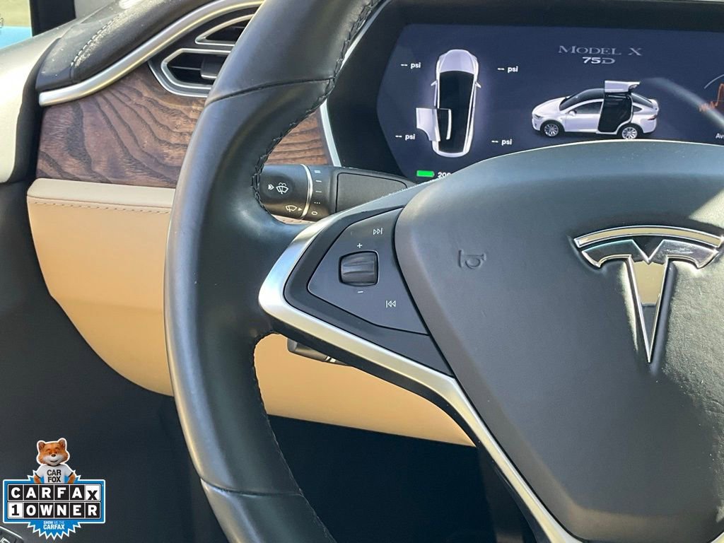 Used 2016 Tesla Model X 75D image 44