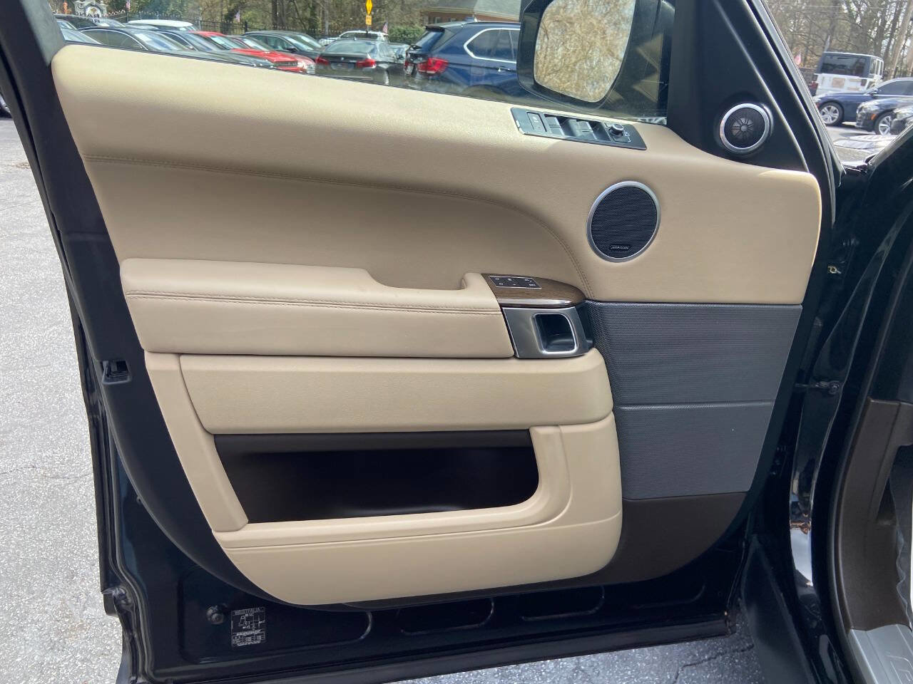 Used 2016 Land Rover Range Rover Sport HSE image 22