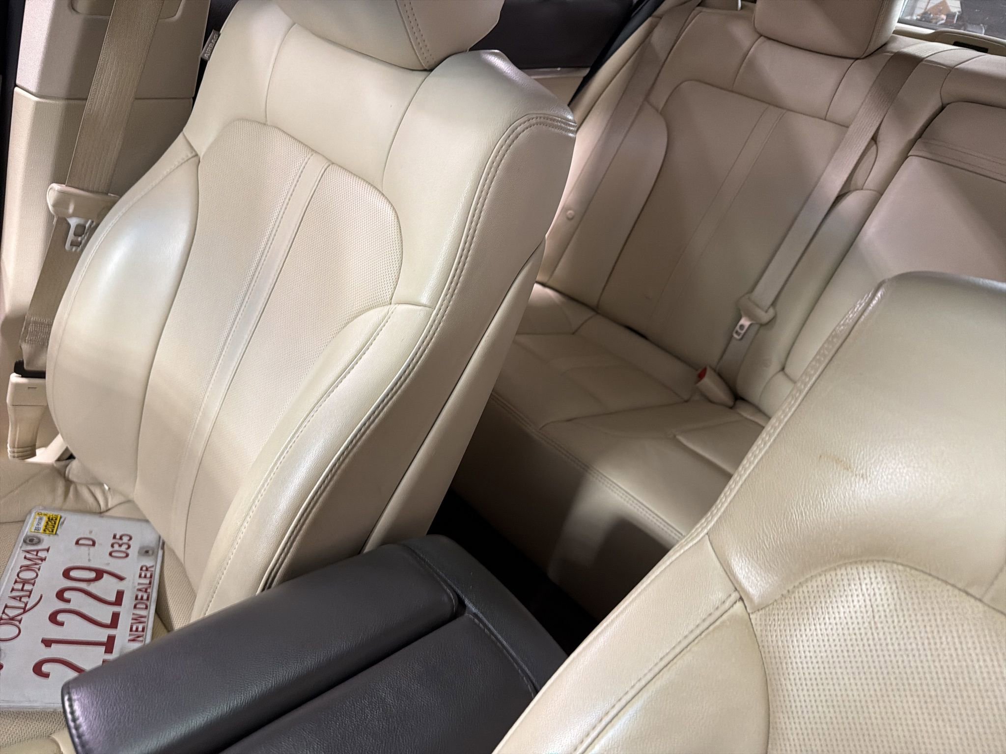 Used 2013 Lincoln MKS image 13